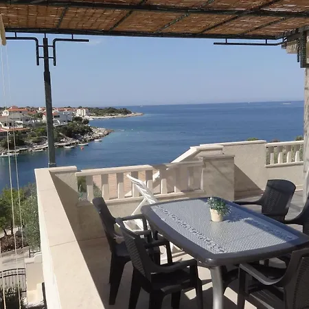 Apartman Branka - 30 M From